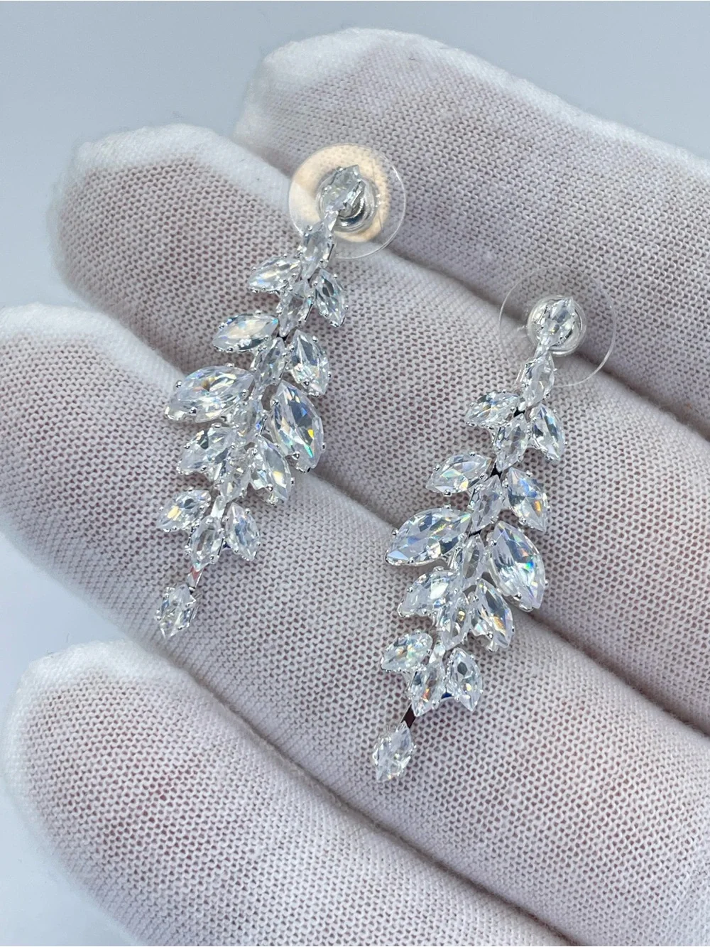 Swarovski Crystal Elements White Crystal Bridal Dangle Earrings Formal Statement